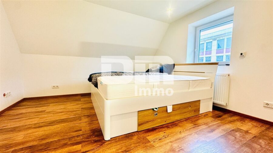 Wohn Gewerbe Ensemble mit 6 neuwertigen Apartments + Restaurant in Traumlage - OG2 Apartment 5
